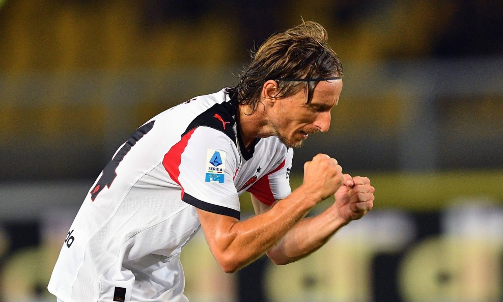 Luka Modrić pitää hallussaan Serie A:n vanhimman syötön antaneen keskikenttäpelaajan ennätystä Luka Modrić pitää hallussaan Serie A:n vanhimman syötön antaneen keskikenttäpelaajan ennätystä